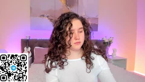 Snapshot of ariella_sol chatting on 12-18-24, 01:15 Ariella GTM3 Tue Wed Thu Fri Sat 0400 am-1030pm online show from 12-18-24, 01:15