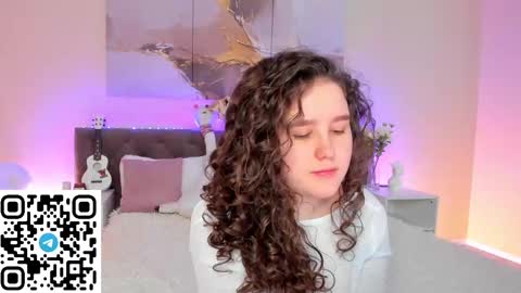 Snapshot of ariella_sol chatting on 12-18-24, 04:20 Ariella GTM3 Tue Wed Thu Fri Sat 0400 am-1030pm online show from 12-18-24, 04:20