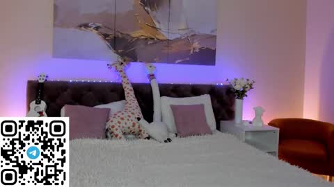 Snapshot of ariella_sol chatting on 01-23-25, 01:08 Ariella GTM3 Tue Wed Thu Fri Sat 0400 am-1030pm online show from 01-23-25, 01:08