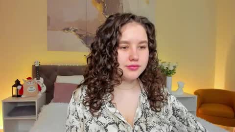 Snapshot of ariella_sol chatting on 03-12-25, 01:14 Ariella GTM3 Tue Wed Thu Fri Sat 0400 am-1030pm online show from 03-12-25, 01:14