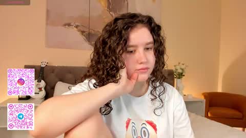 Snapshot of ariella_sol chatting on 09-19-25, 12:12 Ariella GTM3 Tue Wed Thu Fri Sat 0400 am-1030pm online show from 09-19-25, 12:12