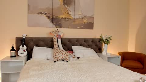 Snapshot of ariella_sol chatting on 10-03-25, 01:13 Ariella GTM3 Tue Wed Thu Fri Sat 0400 am-1030pm online show from 10-03-25, 01:13