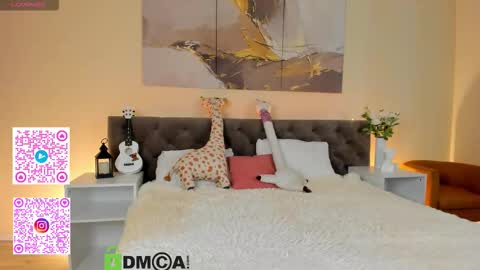 Snapshot of ariella_sol chatting on 10-09-25, 01:47 Ariella GTM3 Tue Wed Thu Fri Sat 0400 am-1030pm online show from 10-09-25, 01:47