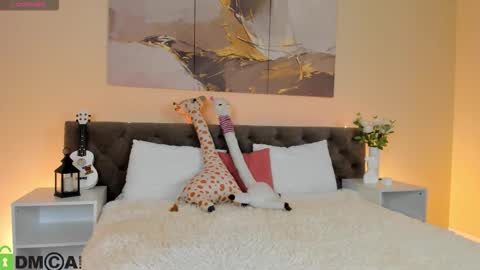 Snapshot of ariella_sol chatting on 10-21-25, 01:17 Ariella GTM3 Tue Wed Thu Fri Sat 0400 am-1030pm online show from 10-21-25, 01:17