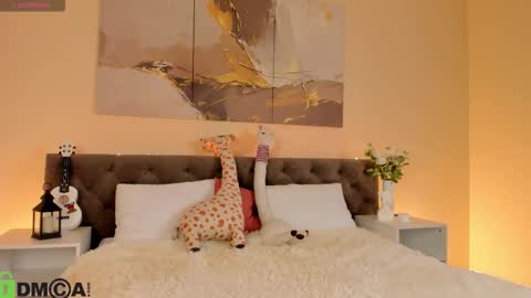 Snapshot of ariella_sol chatting on 10-22-25, 01:17 Ariella GTM3 Tue Wed Thu Fri Sat 0400 am-1030pm online show from 10-22-25, 01:17