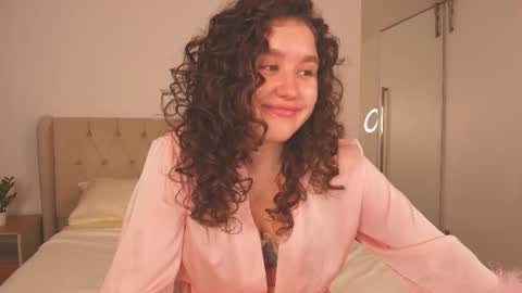 Snapshot of ariella_sol chatting on 01-07-26, 07:16 Ariella GTM3 Tue Wed Thu Fri Sat 0400 am-1030pm online show from 01-07-26, 07:16