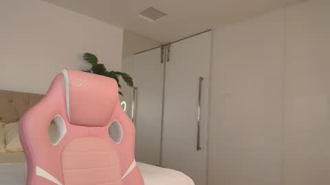 Snapshot of ariella_sol chatting on 02-09-26, 07:29 Ariella GTM3 Tue Wed Thu Fri Sat 0400 am-1030pm online show from 02-09-26, 07:29