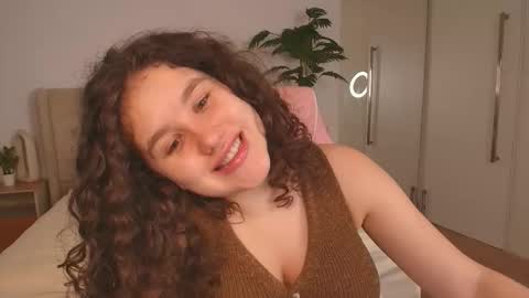 Snapshot of ariella_sol chatting on 02-18-26, 11:11 Ariella GTM3 Tue Wed Thu Fri Sat 0400 am-1030pm online show from 02-18-26, 11:11