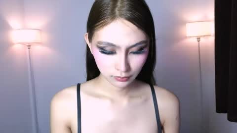 MIRA GREYSON online show from 07-14-26, 11:05