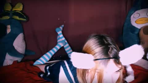 Snapshot of arielpinkcat chatting on 11-19-25, 05:57 arielpinkcat online show from 11-19-25, 05:57