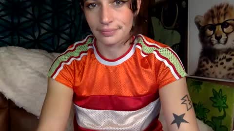 Snapshot of arielwyld chatting on 12-12-24, 04:26 ariel colin when hes here online show from 12-12-24, 04:26