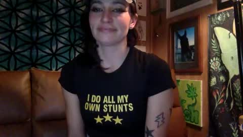 Snapshot of arielwyld chatting on 12-27-24, 11:10 ariel colin when hes here online show from 12-27-24, 11:10