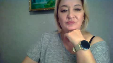 ArielXLoveresss online show from 10-05-25, 07:17