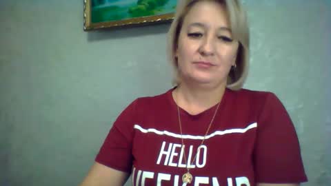 ArielXLoveresss online show from 10-18-25, 07:42