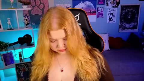 Snapshot of ariettaheart chatting on 05-04-26, 10:11 Adele online show from 05-04-26, 10:11
