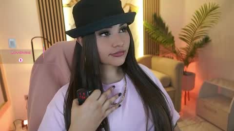 Snapshot of arigigomez chatting on 05-15-26, 11:39 Arigi Gomez online show from 05-15-26, 11:39