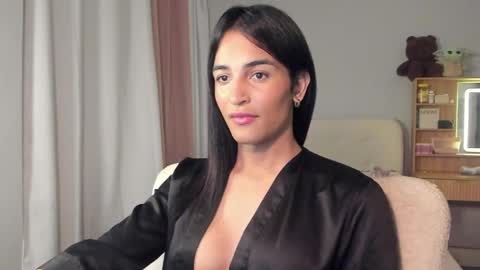 Snapshot of ariia1_ chatting on 04-25-26, 03:42 Aria online show from 04-25-26, 03:42