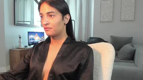 Snapshot of ariia1_ chatting on 05-15-26, 04:03 Aria online show from 05-15-26, 04:03