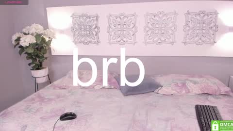 Snapshot of ariiaa_1 chatting on 12-21-24, 10:40 ARIANNA online show from 12-21-24, 10:40