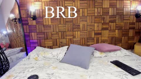 Snapshot of ariiaa_1 chatting on 02-08-25, 11:24 ARIANNA online show from 02-08-25, 11:24