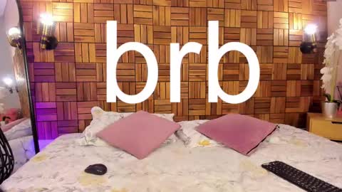 Snapshot of ariiaa_1 chatting on 02-13-25, 11:04 ARIANNA online show from 02-13-25, 11:04