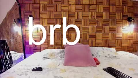 Snapshot of ariiaa_1 chatting on 02-17-25, 11:31 ARIANNA online show from 02-17-25, 11:31