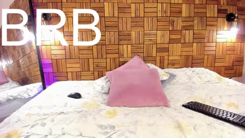 Snapshot of ariiaa_1 chatting on 02-20-25, 11:32 ARIANNA online show from 02-20-25, 11:32