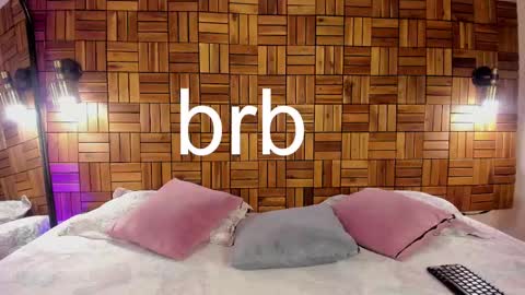 Snapshot of ariiaa_1 chatting on 03-04-25, 11:11 ARIANNA online show from 03-04-25, 11:11