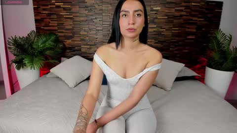 Snapshot of ariiaa_1 chatting on 09-10-25, 03:06 ARIANNA online show from 09-10-25, 03:06