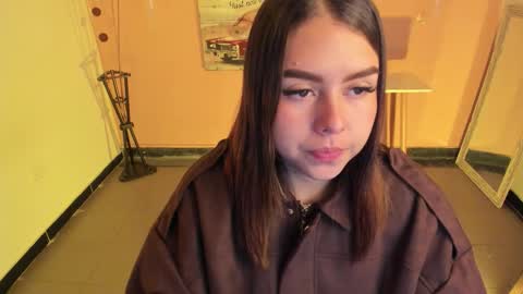  Arianna  online show from 11-29-25, 01:25