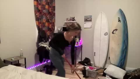 Snapshot of ariicutekitty chatting on 02-10-25, 07:15 airskiii online show from 02-10-25, 07:15