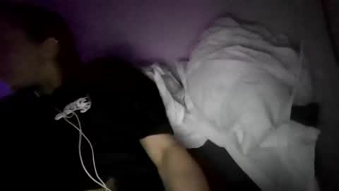 Snapshot of ariicutekitty chatting on 09-19-25, 07:32 airskiii online show from 09-19-25, 07:32