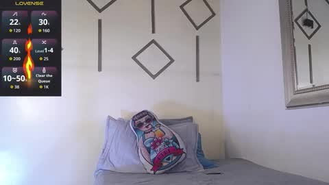 Snapshot of ariies13 chatting on 10-16-25, 07:15 Ariies13 online show from 10-16-25, 07:15