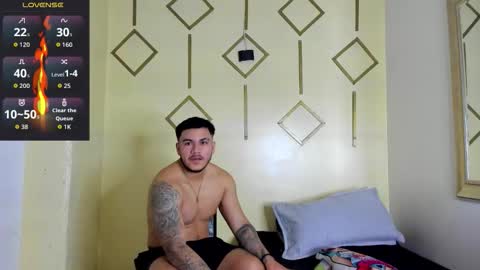 Snapshot of ariies13 chatting on 11-01-25, 07:05 Ariies13 online show from 11-01-25, 07:05