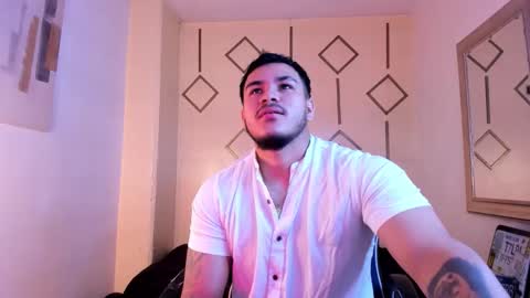 Snapshot of ariies13 chatting on 11-15-25, 11:40 Ariies13 online show from 11-15-25, 11:40