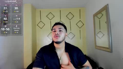 Snapshot of ariies13 chatting on 11-16-25, 12:33 Ariies13 online show from 11-16-25, 12:33