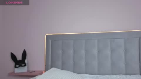 arimilas online show from 11-22-25, 08:13