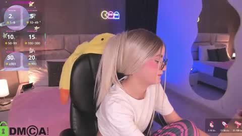 Ari  online show from 11-22-25, 03:49