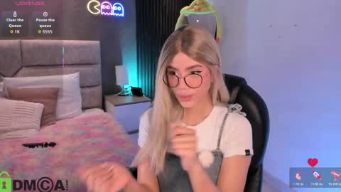 Ari  online show from 04-11-26, 08:46