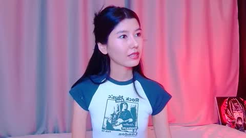 Snapshot of arinsun chatting on 11-23-25, 10:53 haitani online show from 11-23-25, 10:53