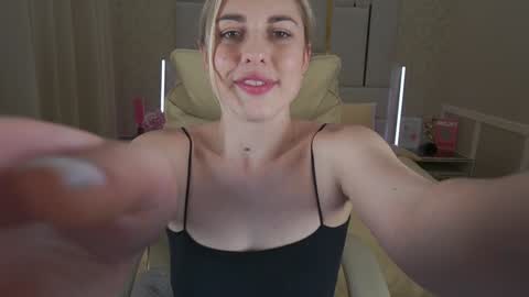 Arishka online show from 01-17-25, 11:27