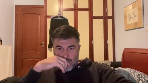 Snapshot of aristotelis_onassis chatting on 11-06-25, 04:30 share online show from 11-06-25, 04:30
