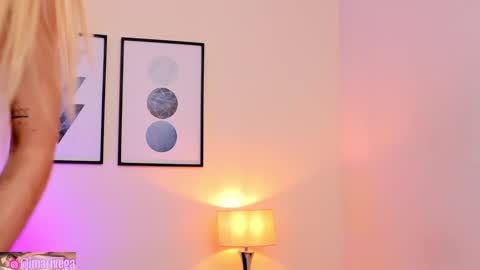   Nice to meet you  thumb up me please its important I  LOOK MY BIO DOWN online show from 01-15-25, 08:41