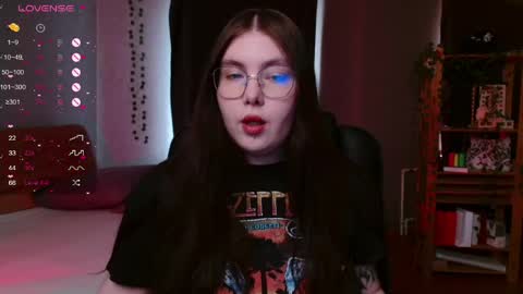 Astrid online show from 05-26-26, 11:39