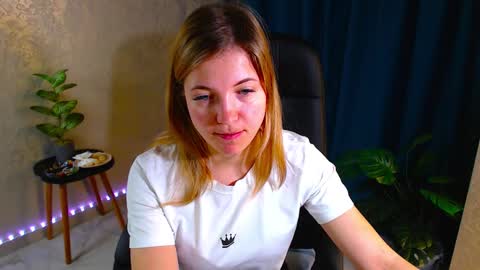 Arlana online show from 10-27-25, 01:09