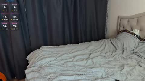 Mia  Arlen online show from 12-15-25, 02:54