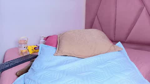 Arleth  online show from 02-26-25, 06:15