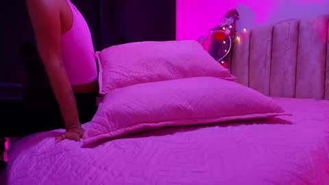 Arleth  online show from 12-05-25, 03:04