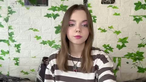 Lisa online show from 05-22-26, 02:12