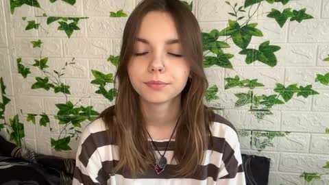 Lisa online show from 05-23-26, 06:51
